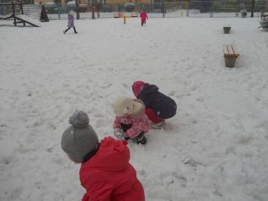 ZABAWY ZIMOWE MALUSZKÓW