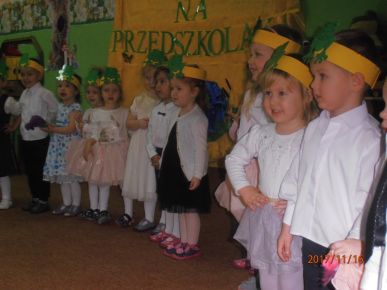 UROCZYSTE PASOWANIE MALUSZKÓW NA PRZEDSZKOLAKA I NADANIE IMIENIA GRUPIE "ŻABKI"