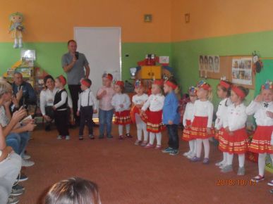 PASOWANIE NA PRZEDSZKOLAKA DZIECI 3-LETNICH I NADANIE IMIENIA GRUPIE - BIEDRONKI!!!